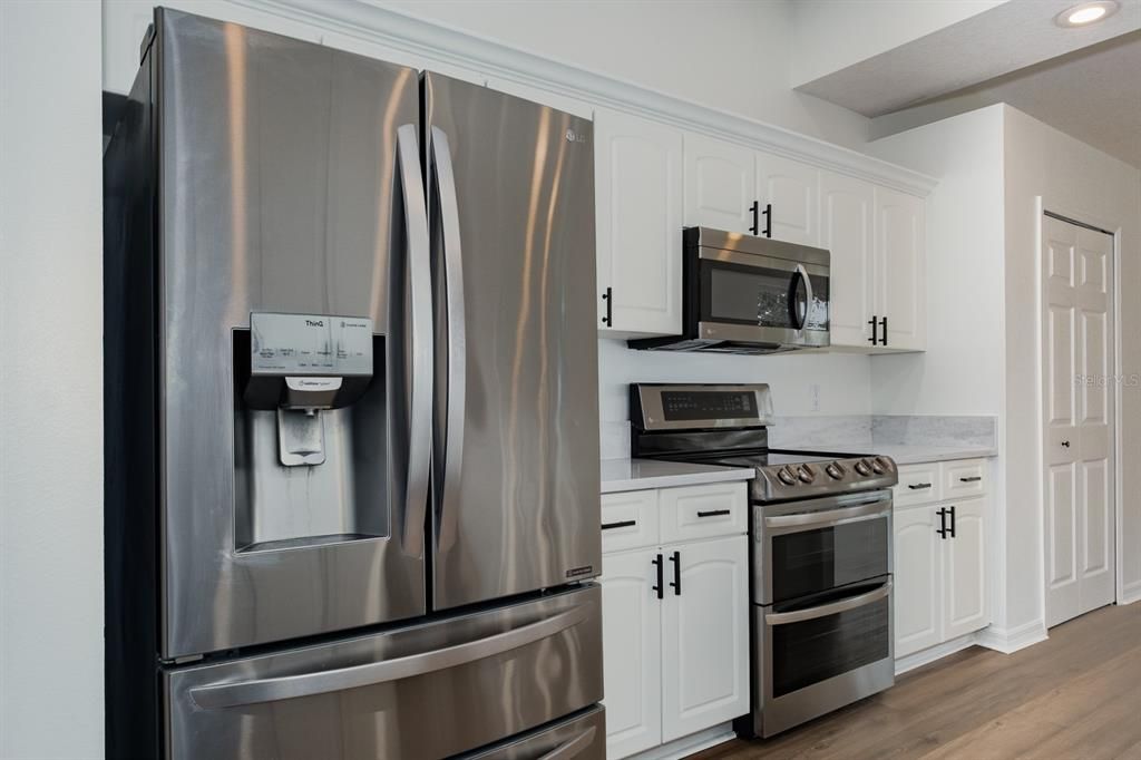 For Sale: $599,900 (4 beds, 3 baths, 2139 Square Feet)