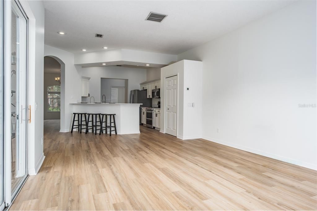 For Sale: $599,900 (4 beds, 3 baths, 2139 Square Feet)