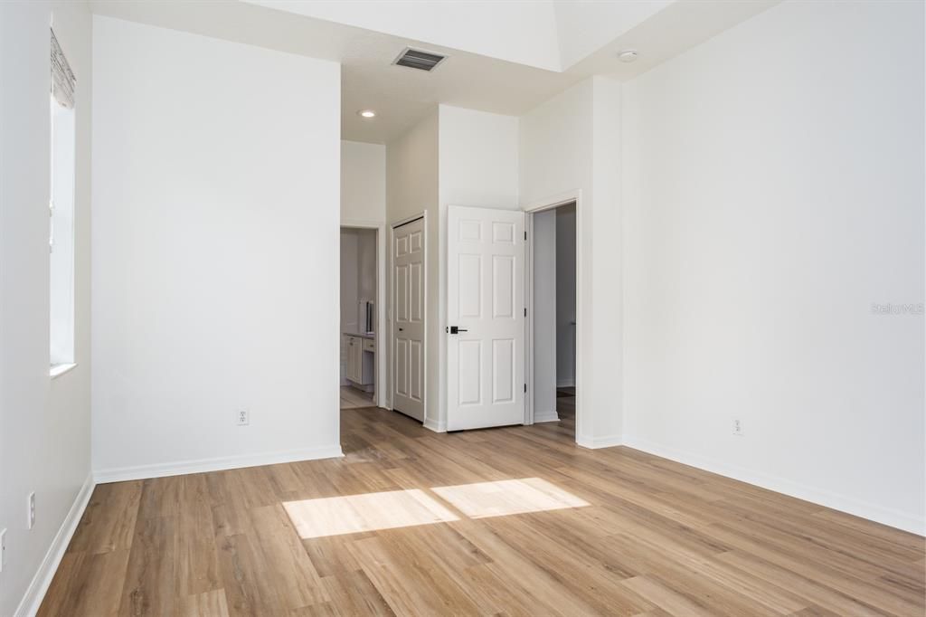 For Sale: $599,900 (4 beds, 3 baths, 2139 Square Feet)