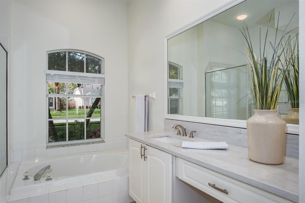 For Sale: $599,900 (4 beds, 3 baths, 2139 Square Feet)