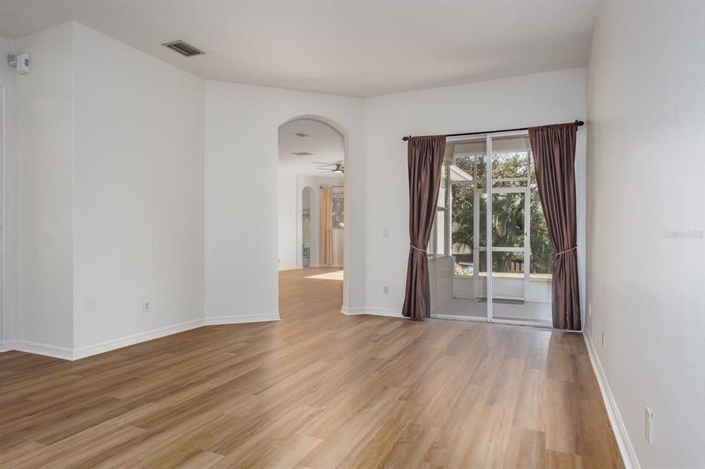 For Sale: $599,900 (4 beds, 3 baths, 2139 Square Feet)