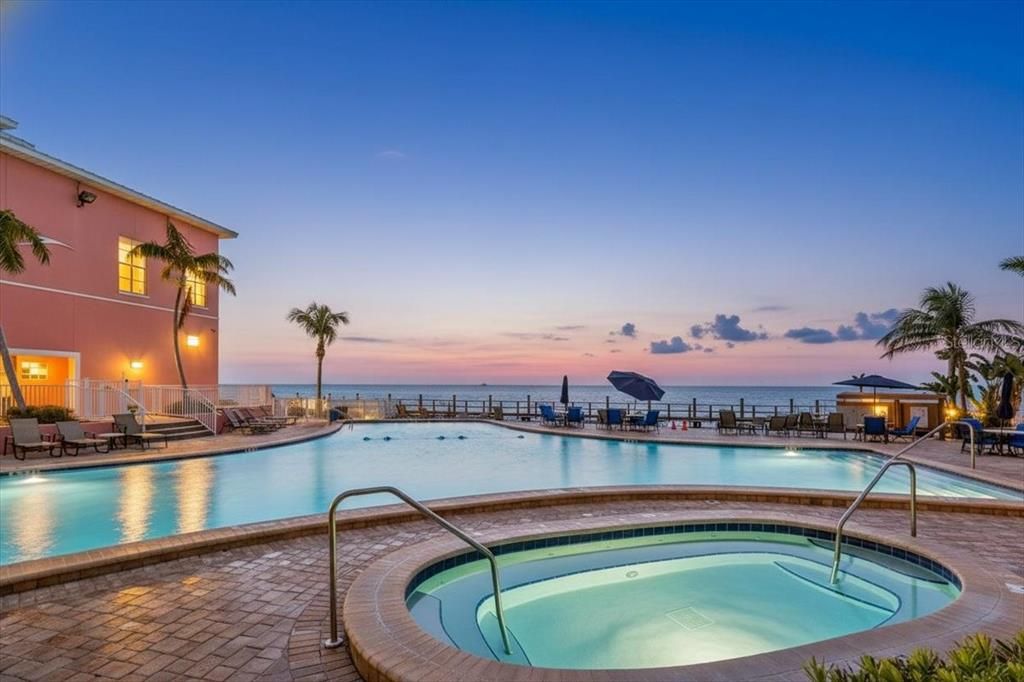 出租: $2,300 (1 贝兹, 1 浴室, 694 平方英尺)