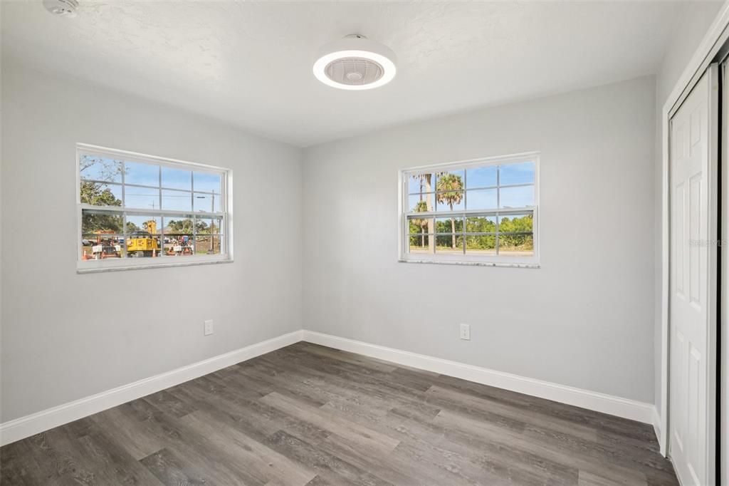 For Sale: $400,000 (3 beds, 3 baths, 1538 Square Feet)