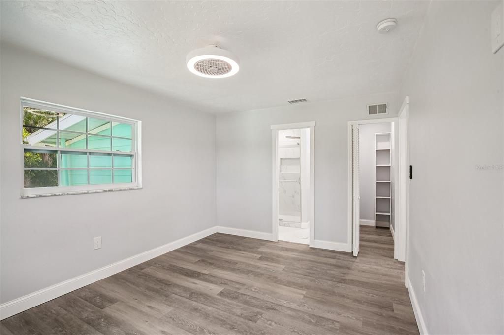 For Sale: $400,000 (3 beds, 3 baths, 1538 Square Feet)