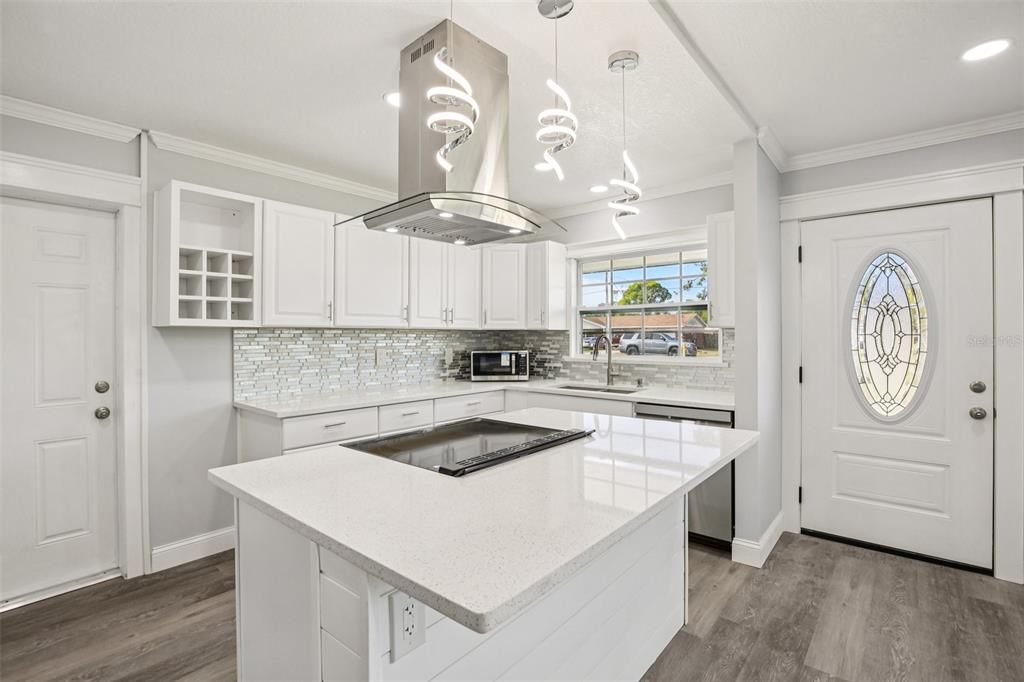 For Sale: $400,000 (3 beds, 3 baths, 1538 Square Feet)