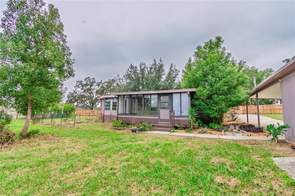 待售: $140,000 (2 贝兹, 2 浴室, 1140 平方英尺)