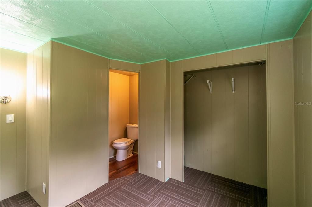 待售: $140,000 (2 贝兹, 2 浴室, 1140 平方英尺)