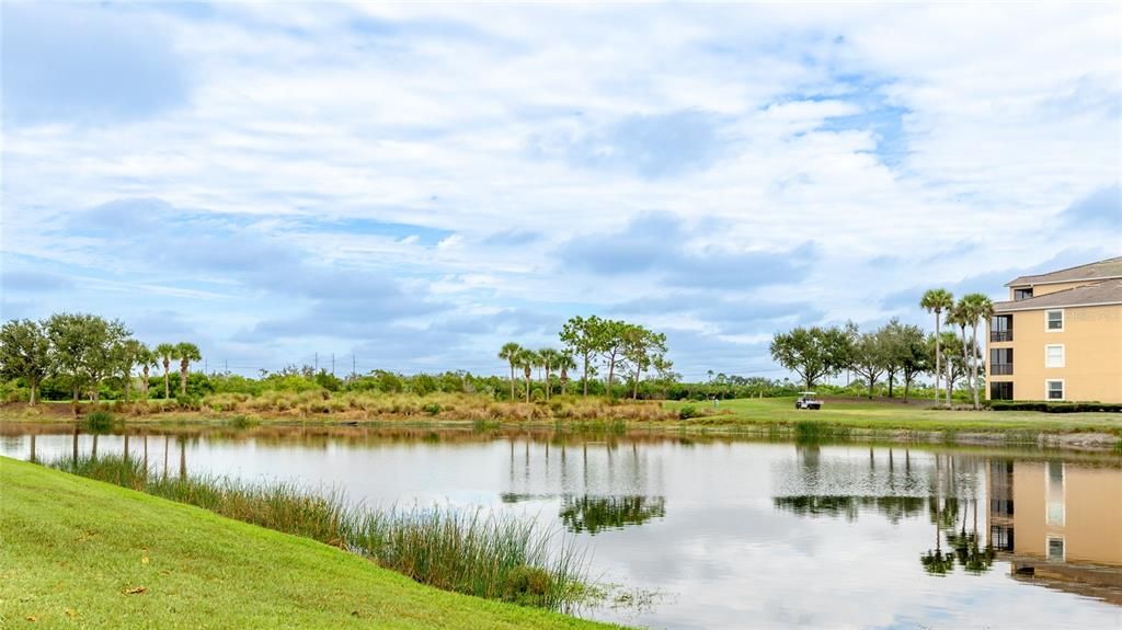 For Sale: $289,000 (2 beds, 2 baths, 1121 Square Feet)