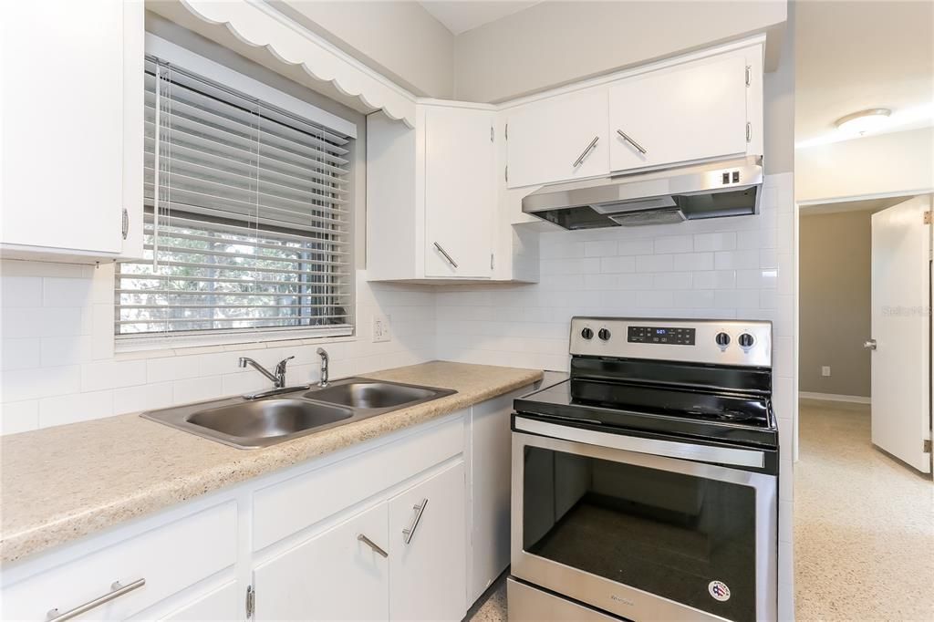 出租: $2,515 (3 贝兹, 2 浴室, 1464 平方英尺)