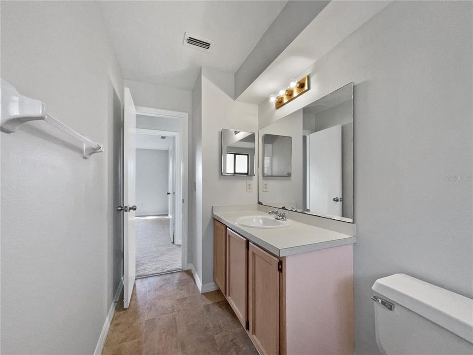 En Venta: $295,000 (3 camas, 2 baños, 1422 Pies cuadrados)