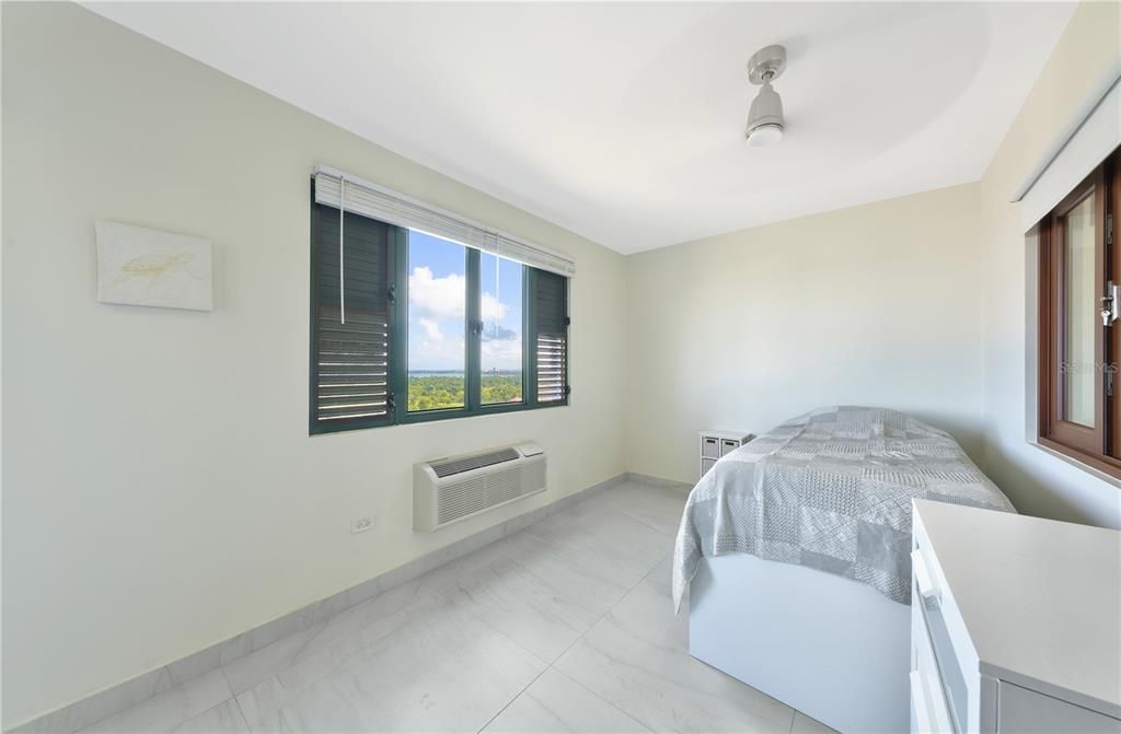 待售: $690,000 (3 贝兹, 3 浴室, 1881 平方英尺)