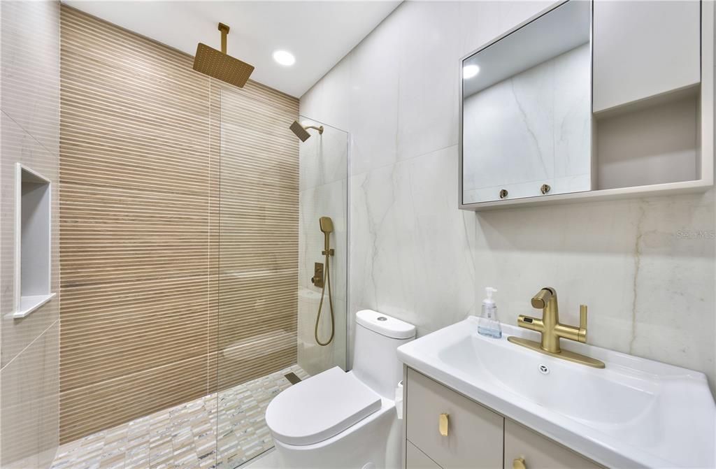 待售: $690,000 (3 贝兹, 3 浴室, 1881 平方英尺)