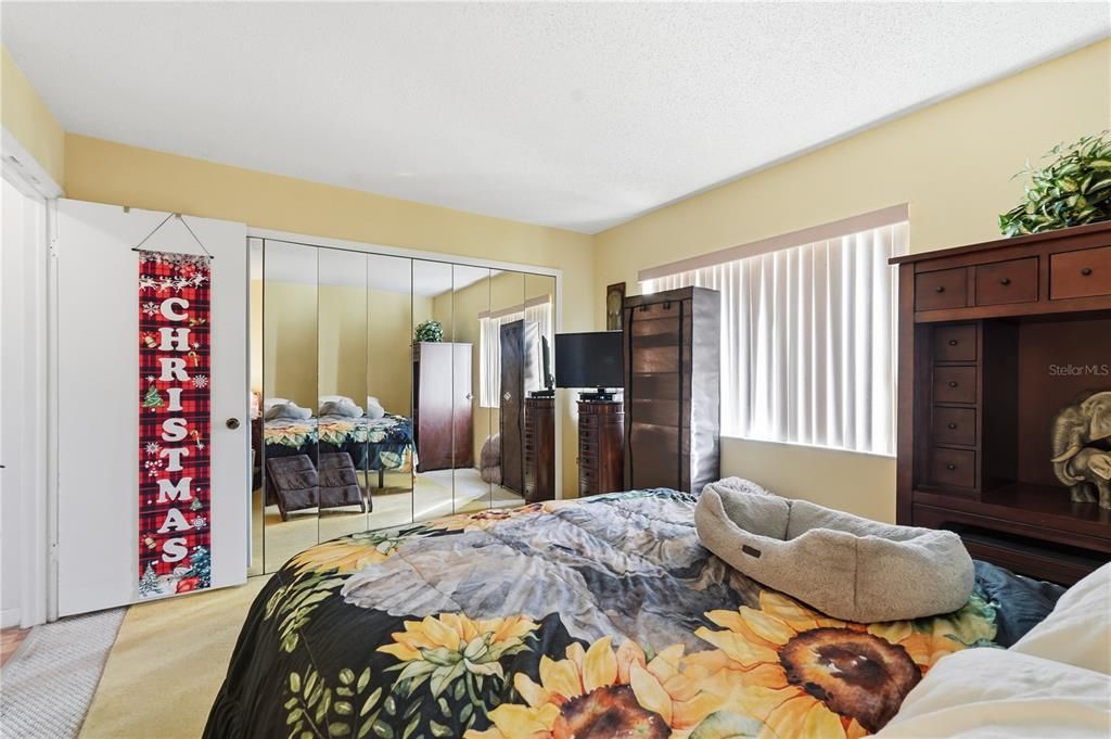 For Sale: $145,000 (2 beds, 1 baths, 752 Square Feet)