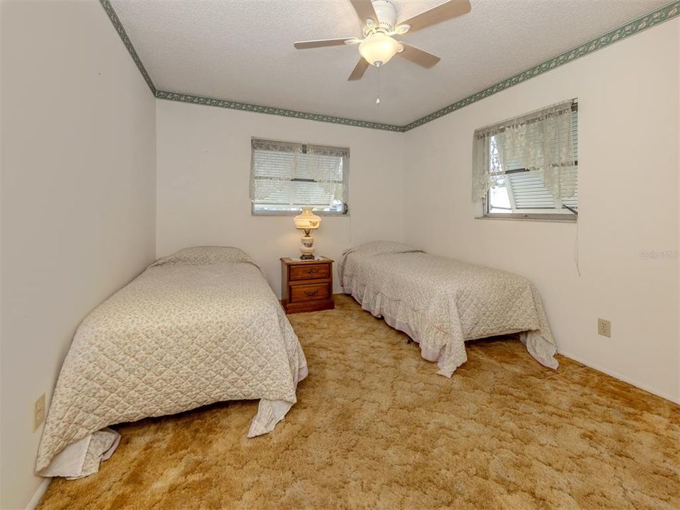 На продажу: $224,000 (2 спален, 2 ванн, 908 Квадратных фут)