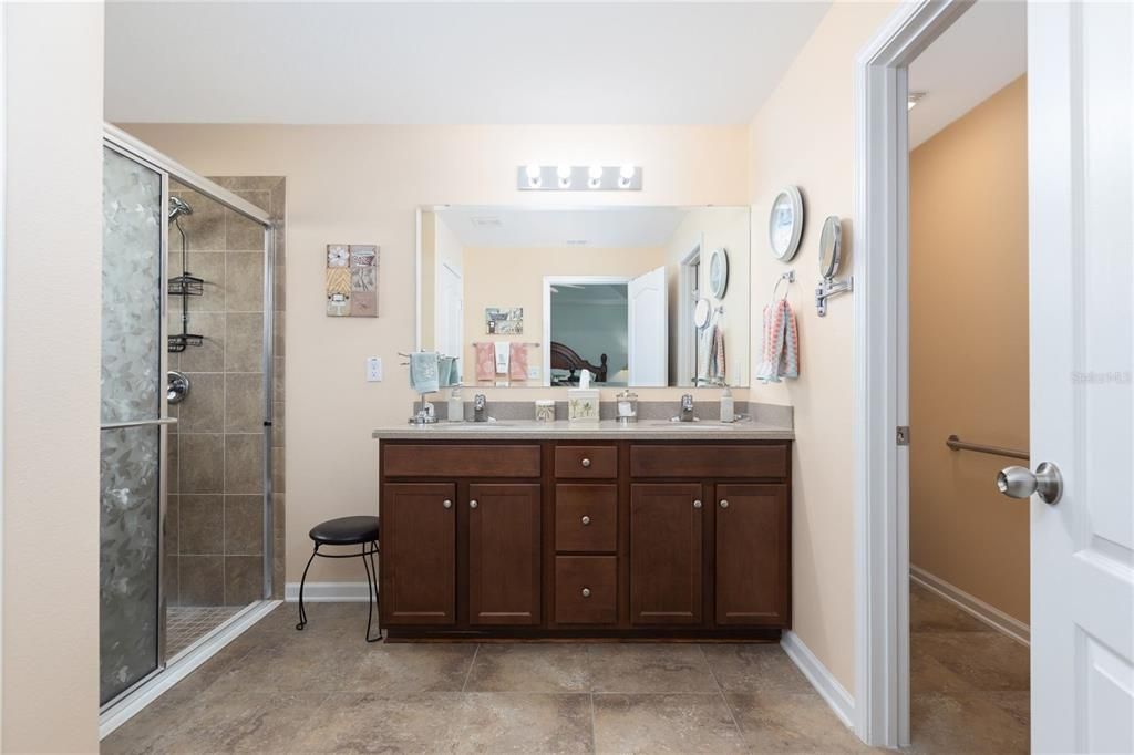 На продажу: $455,000 (4 спален, 2 ванн, 2162 Квадратных фут)