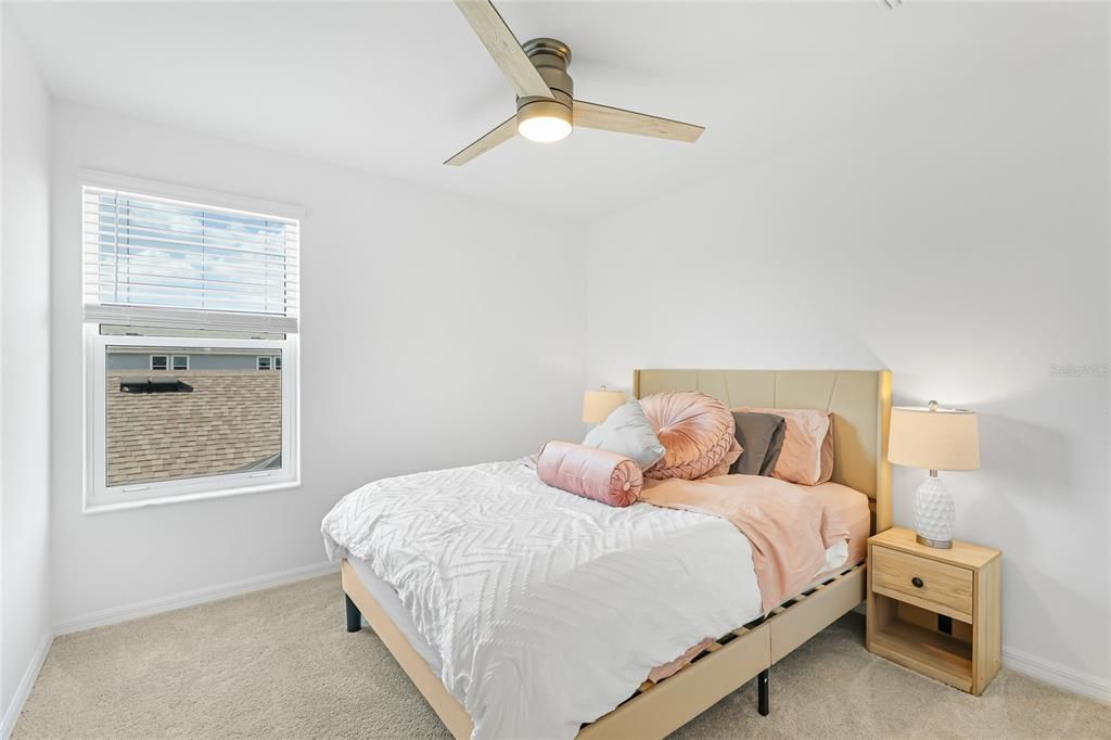 出租: $3,800 (3 贝兹, 2 浴室, 1776 平方英尺)