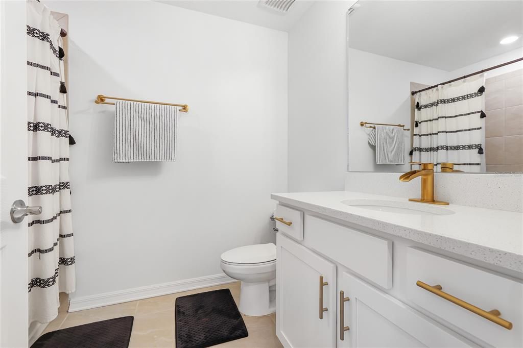 出租: $3,800 (3 贝兹, 2 浴室, 1776 平方英尺)