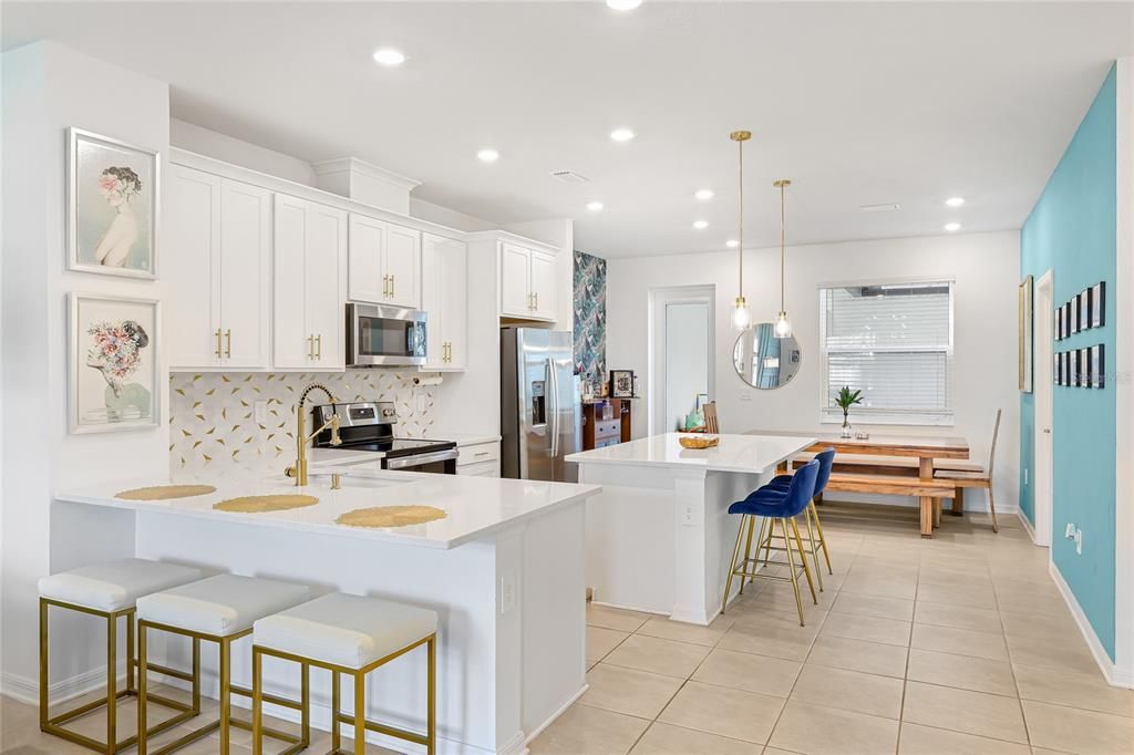 出租: $3,800 (3 贝兹, 2 浴室, 1776 平方英尺)