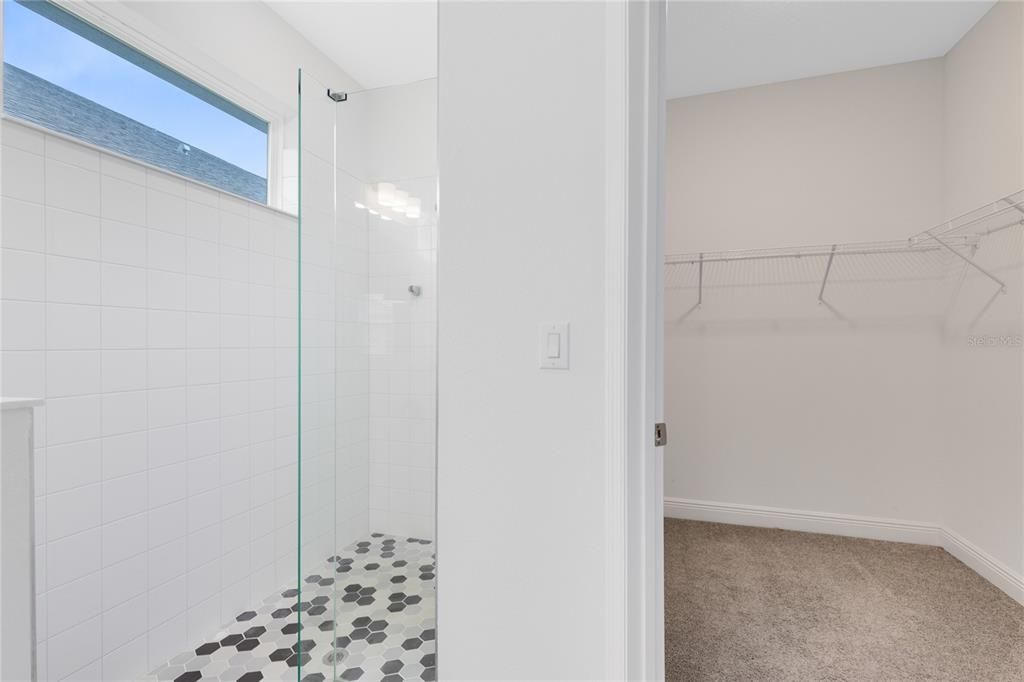 For Rent: $3,700 (4 beds, 3 baths, 2220 Square Feet)