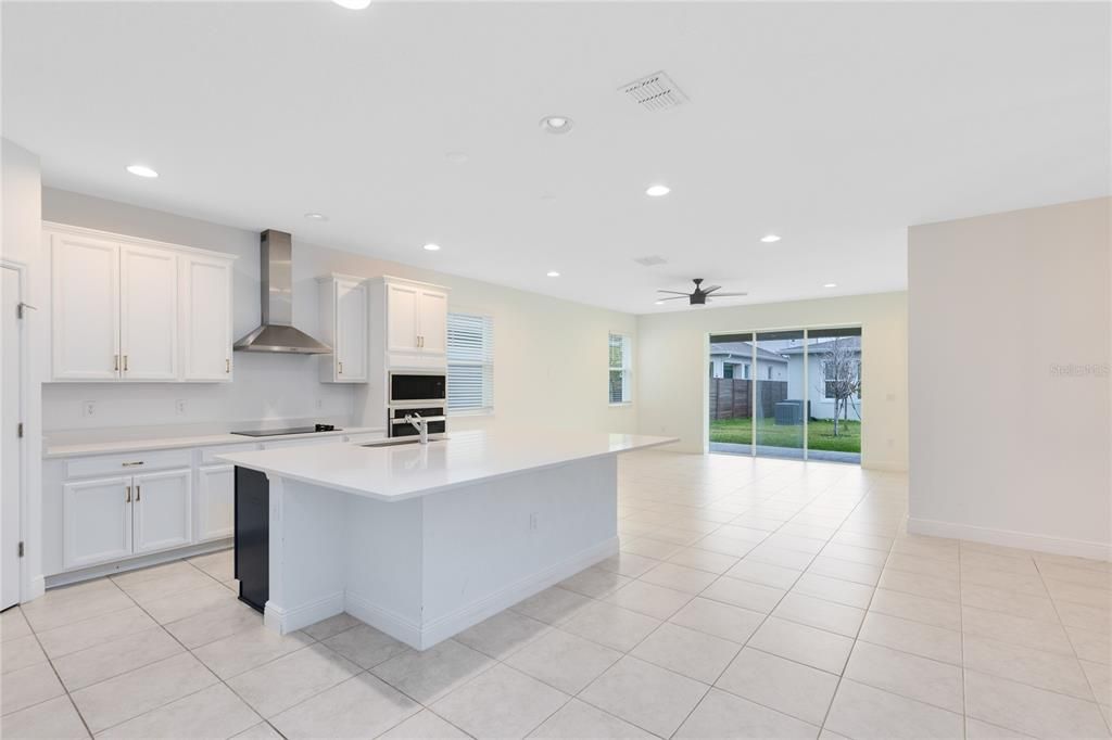 For Rent: $3,700 (4 beds, 3 baths, 2220 Square Feet)