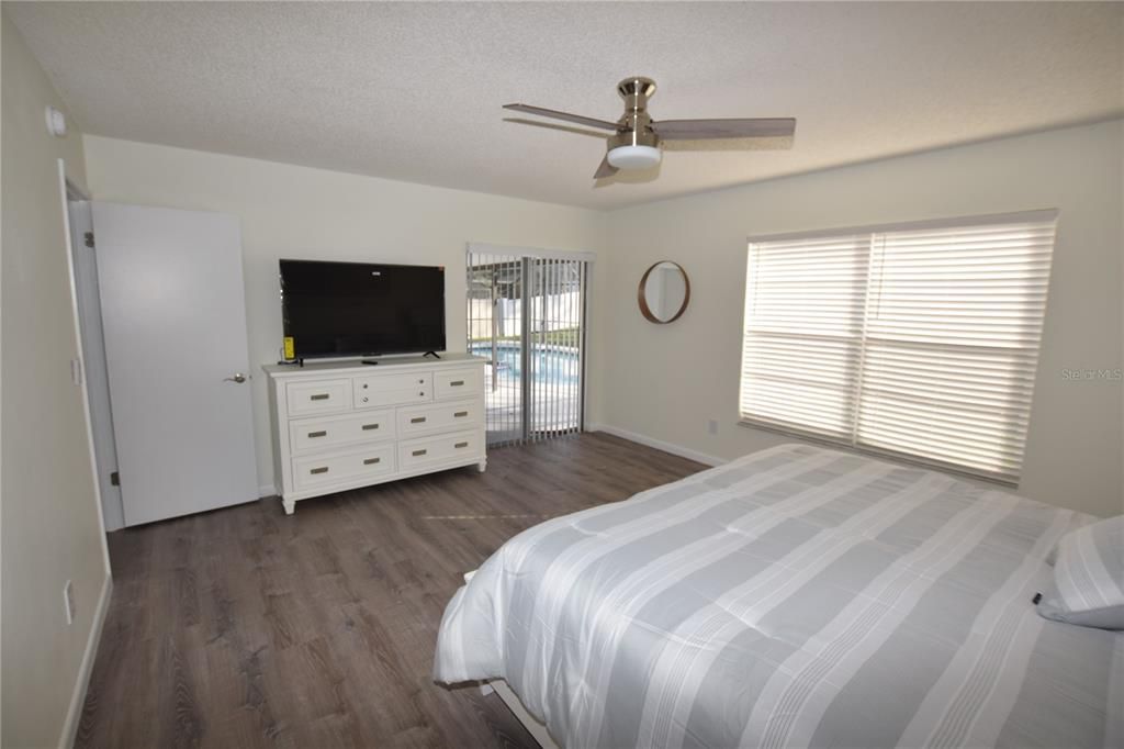 出租: $2,650 (4 贝兹, 2 浴室, 1971 平方英尺)