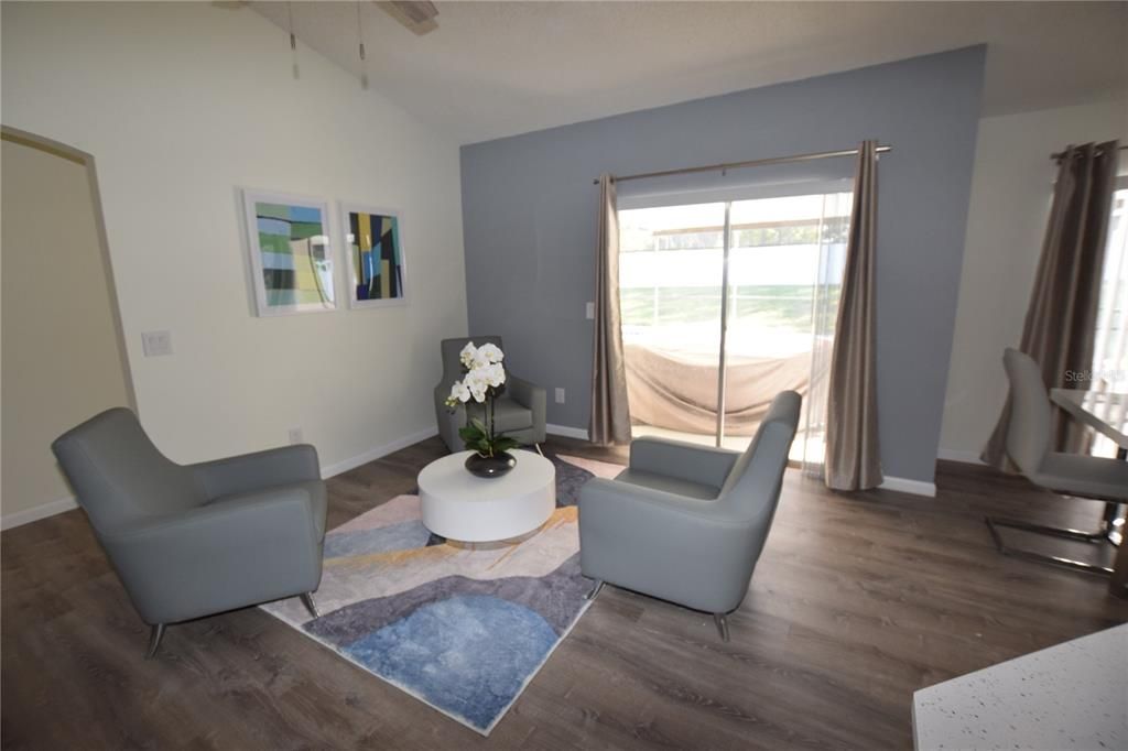 出租: $2,650 (4 贝兹, 2 浴室, 1971 平方英尺)