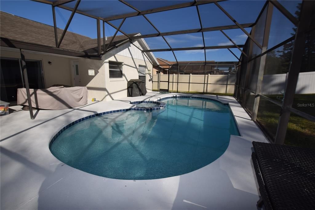 出租: $2,650 (4 贝兹, 2 浴室, 1971 平方英尺)