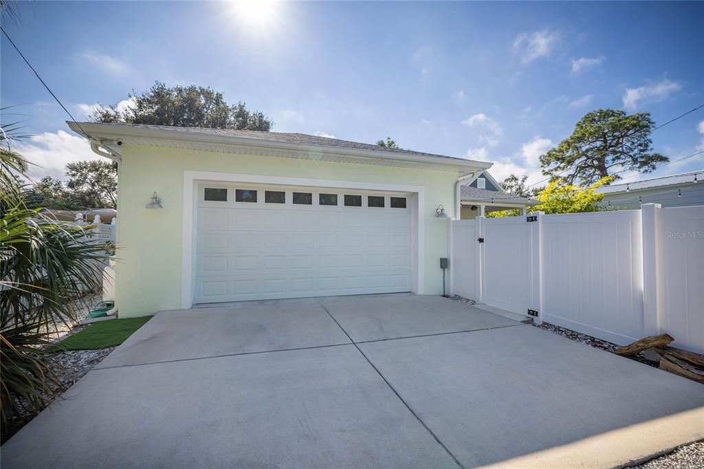 На продажу: $975,000 (3 спален, 2 ванн, 2166 Квадратных фут)