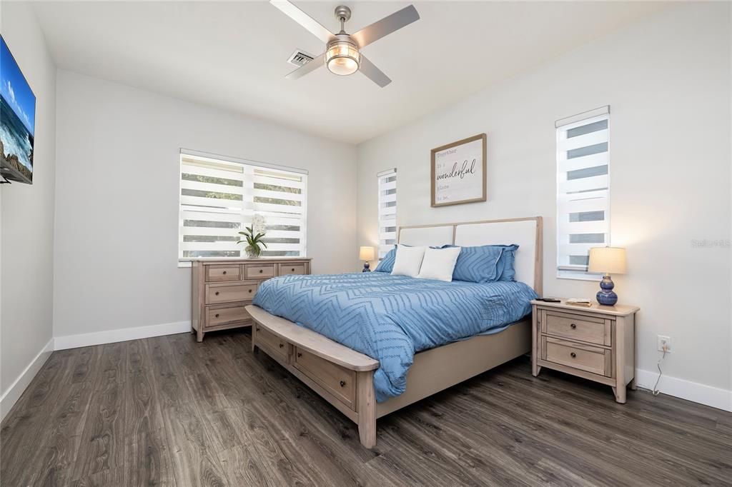 На продажу: $975,000 (3 спален, 2 ванн, 2166 Квадратных фут)