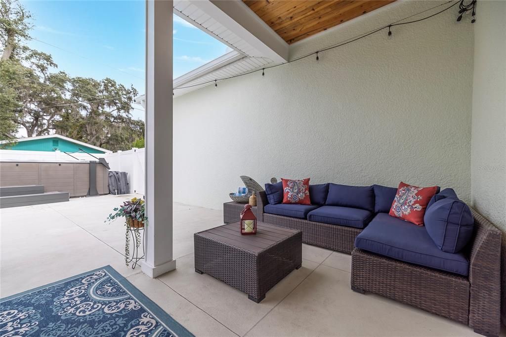 На продажу: $975,000 (3 спален, 2 ванн, 2166 Квадратных фут)