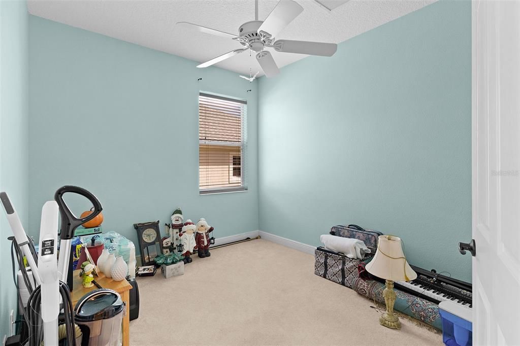 For Sale: $435,000 (3 beds, 2 baths, 1621 Square Feet)