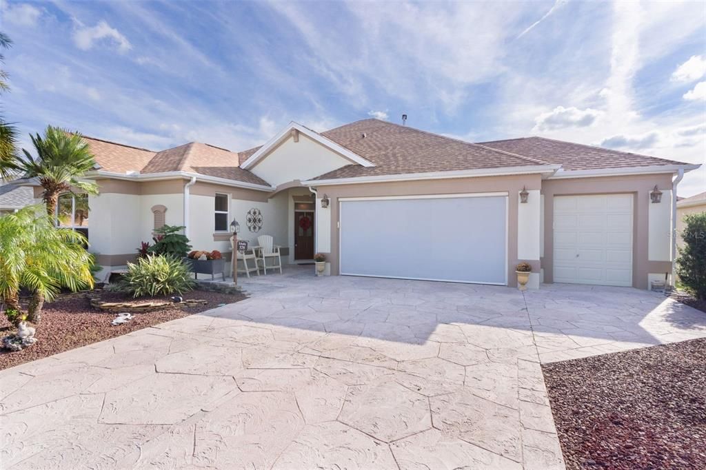 For Sale: $435,000 (3 beds, 2 baths, 1621 Square Feet)