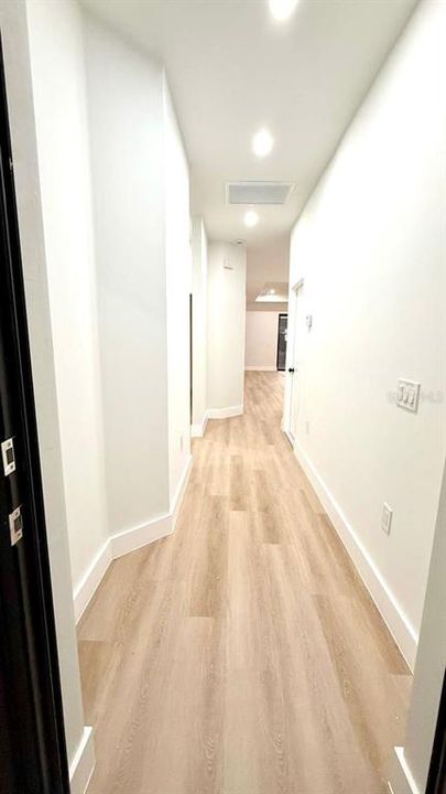 For Rent: $1,999 (3 beds, 2 baths, 1200 Square Feet)