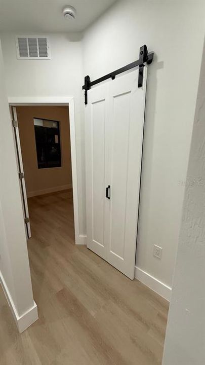 For Rent: $1,999 (3 beds, 2 baths, 1200 Square Feet)