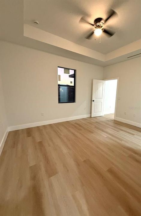 For Rent: $1,999 (3 beds, 2 baths, 1200 Square Feet)