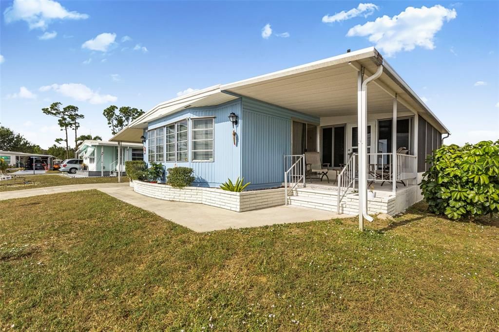 На продажу: $179,900 (2 спален, 2 ванн, 1375 Квадратных фут)