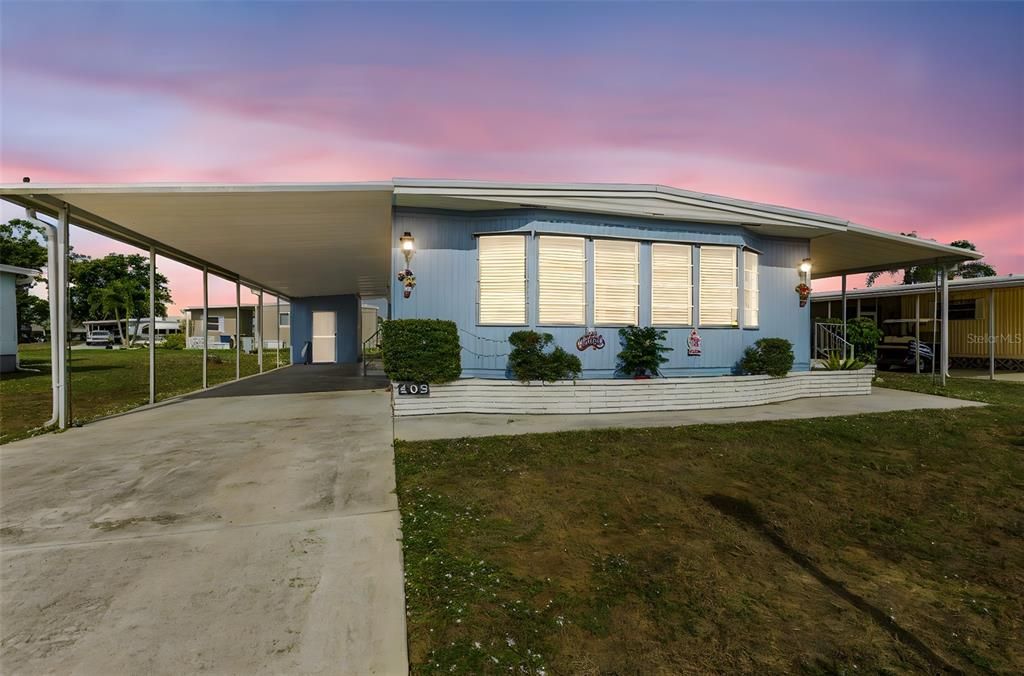 На продажу: $179,900 (2 спален, 2 ванн, 1375 Квадратных фут)