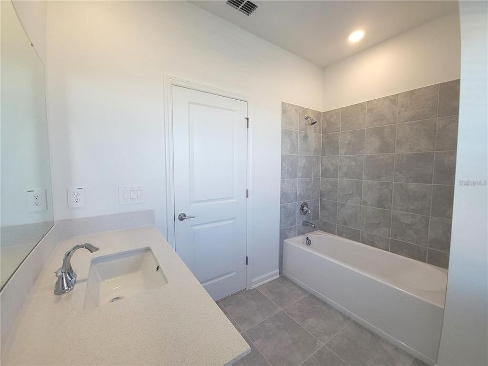 En Renta: $2,500 (3 camas, 2 baños, 1647 Pies cuadrados)