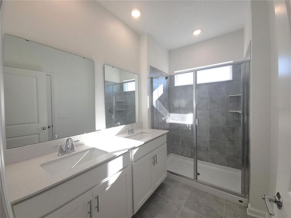 En Renta: $2,500 (3 camas, 2 baños, 1647 Pies cuadrados)