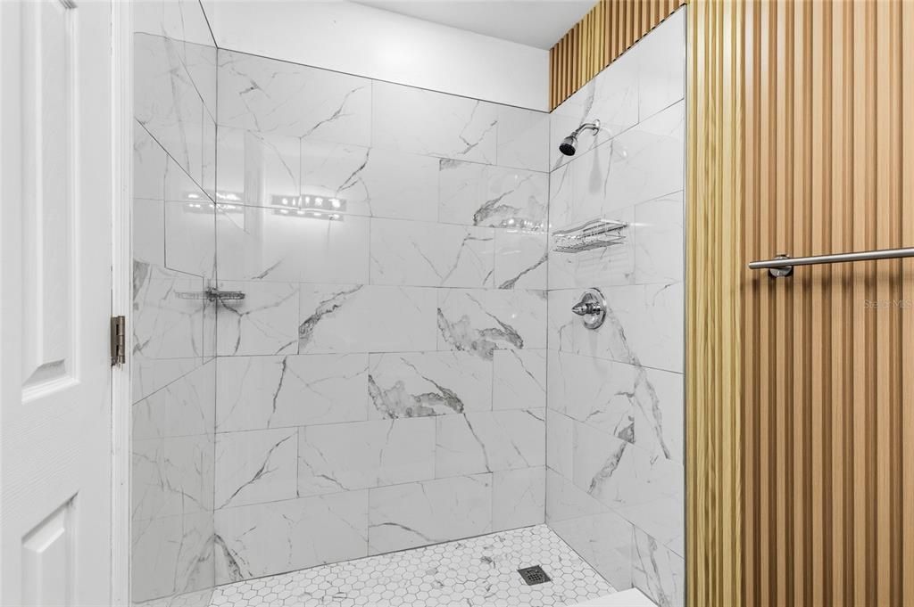 For Sale: $275,000 (4 beds, 3 baths, 1420 Square Feet)