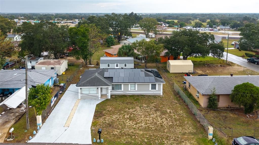 For Sale: $275,000 (4 beds, 3 baths, 1420 Square Feet)