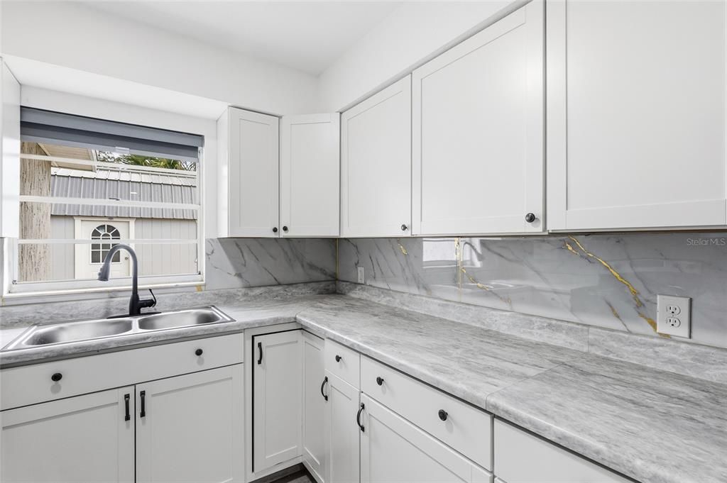 For Sale: $275,000 (4 beds, 3 baths, 1420 Square Feet)