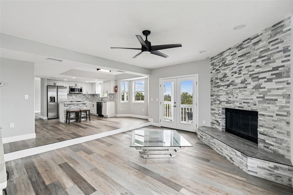 For Sale: $419,000 (4 beds, 3 baths, 2574 Square Feet)