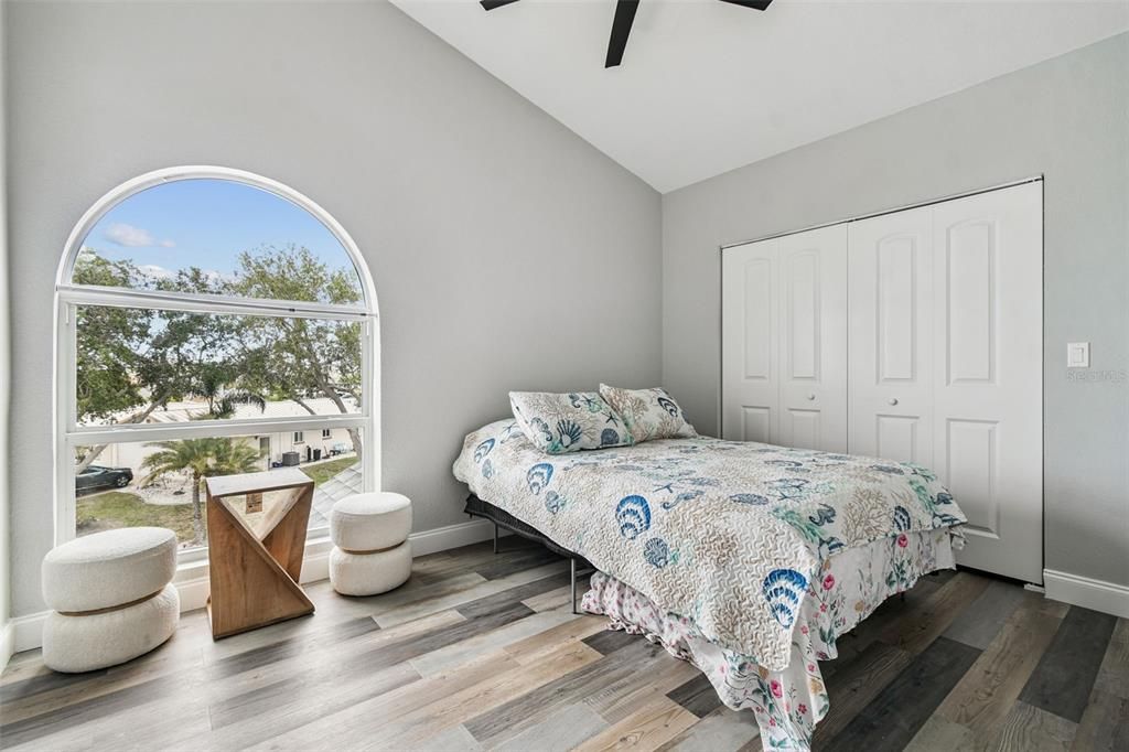 For Sale: $419,000 (4 beds, 3 baths, 2574 Square Feet)