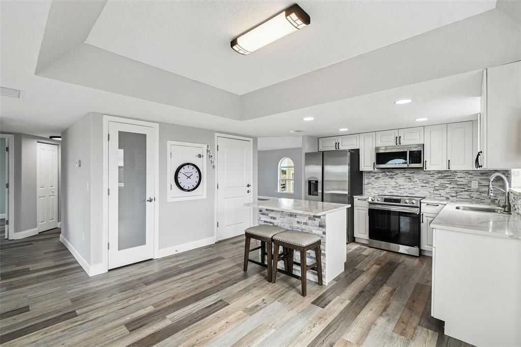 For Sale: $419,000 (4 beds, 3 baths, 2574 Square Feet)