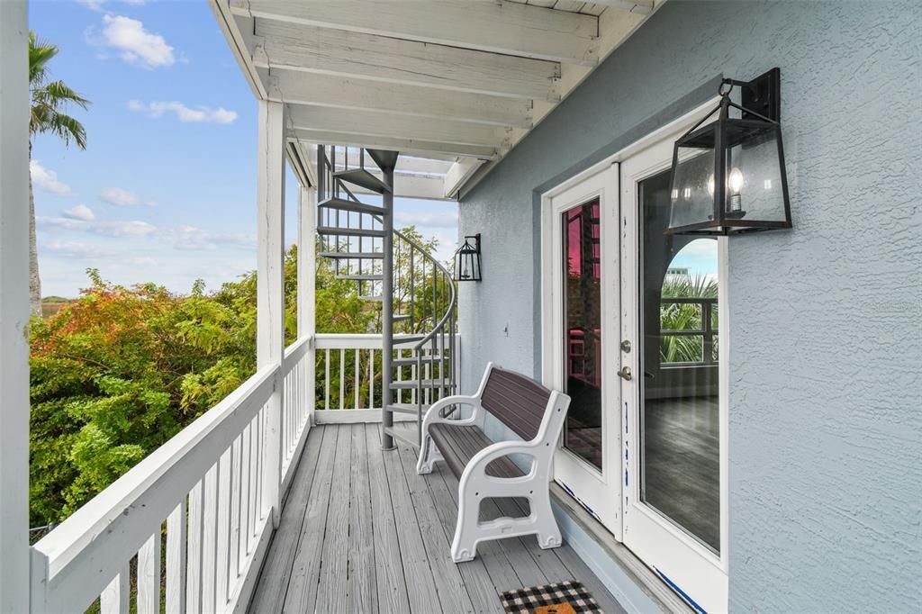 For Sale: $419,000 (4 beds, 3 baths, 2574 Square Feet)