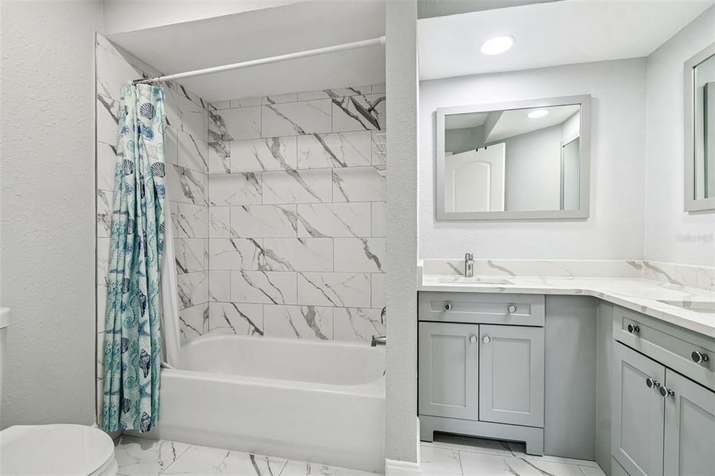 For Sale: $419,000 (4 beds, 3 baths, 2574 Square Feet)