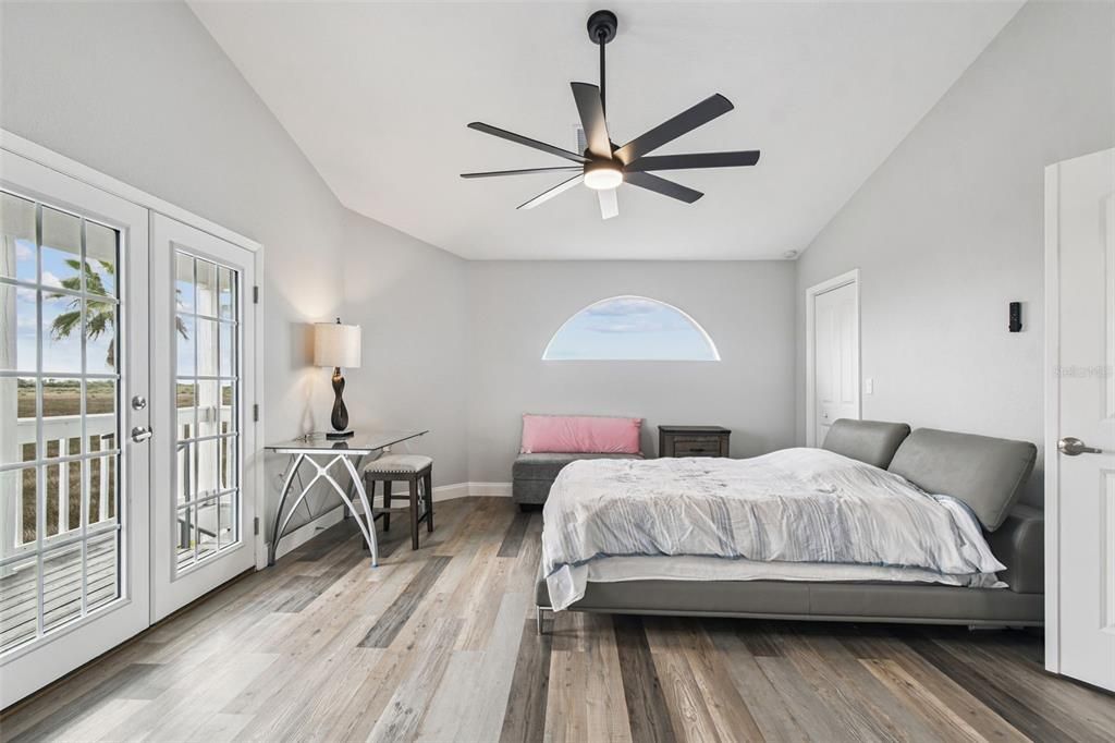 For Sale: $419,000 (4 beds, 3 baths, 2574 Square Feet)