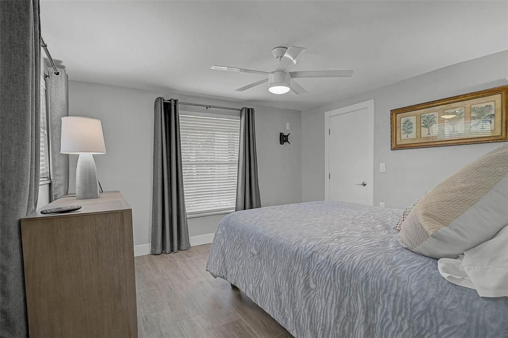 For Sale: $2,690,000 (3 beds, 2 baths, 2238 Square Feet)