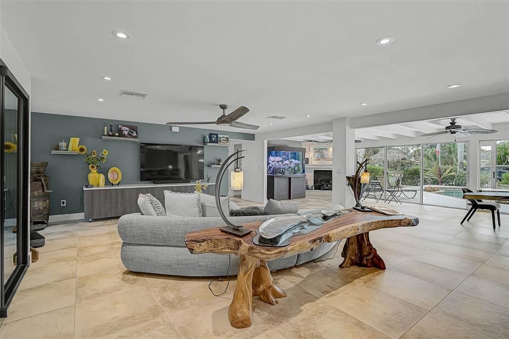 For Sale: $2,690,000 (3 beds, 2 baths, 2238 Square Feet)